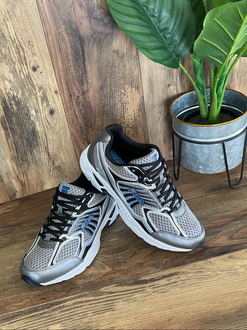 Fila Cool Max Memory Foam Athletic Running Sneakers 12    926B